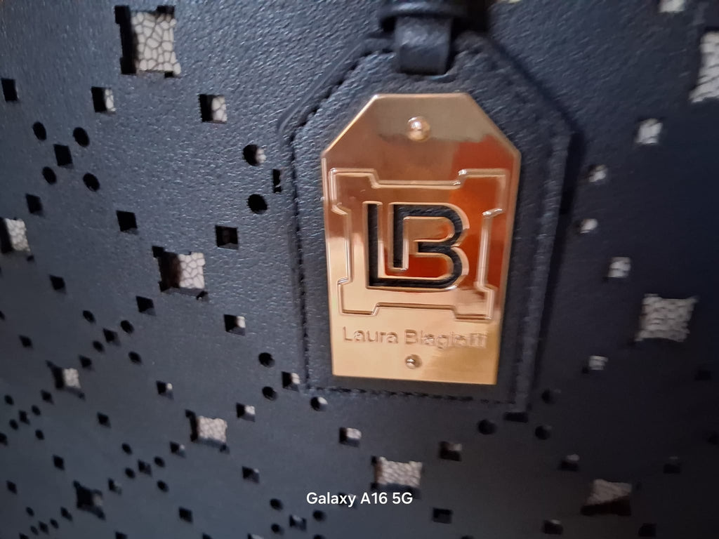 LAURA BIAGIOTTI - Mister & Miss Store